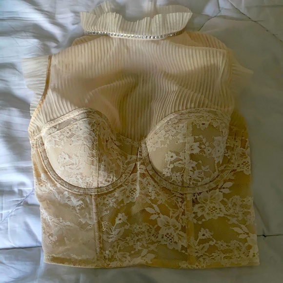 Victoria’s Secret - Picture 1 of 4